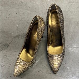 Cole Haan Collection Olive Gold Snakeskin Heels Python 6.5